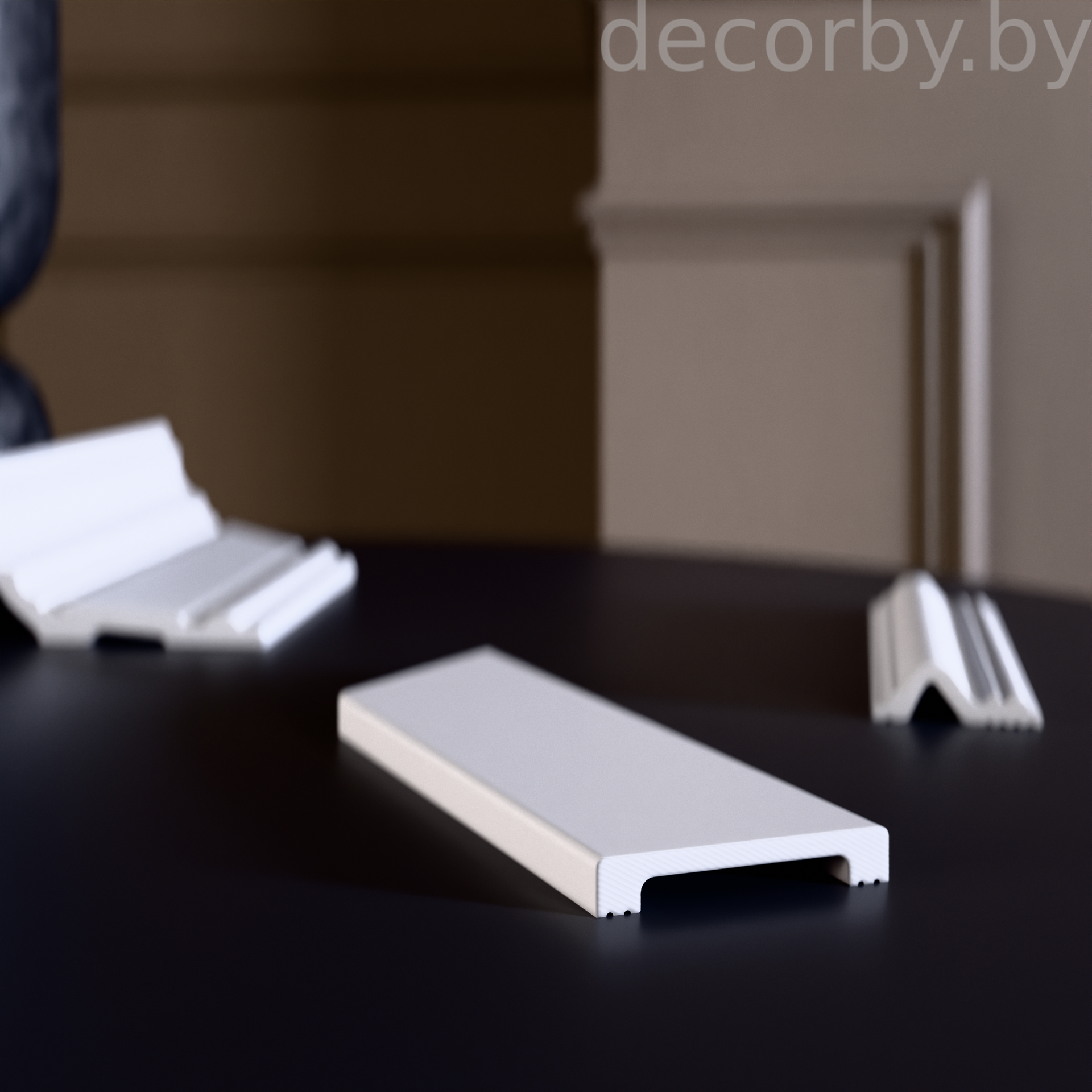 GPD7_Cam03_Table_Plinth_001